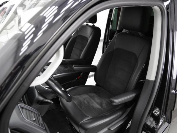 Volkswagen Multivan T6 с пробегом 2019 года, цена 2 819 000 рублей, 79050 км, минивэн, Автокод Объявления