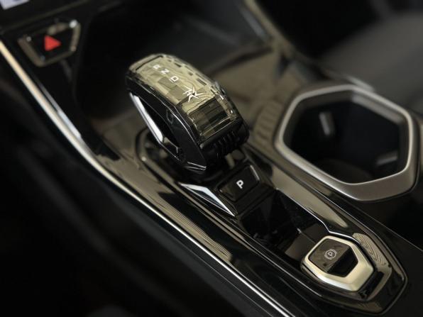 Geely Atlas II с пробегом 2024 года, цена 3 140 000 рублей, 8000 км, внедорожник, Автокод Объявления