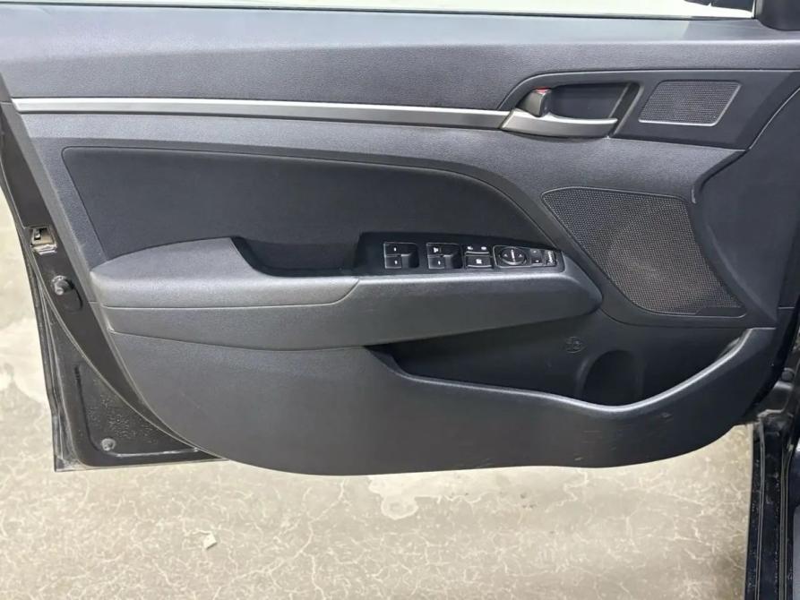 Hyundai Elantra VI (AD) Саратов  - изображение 13