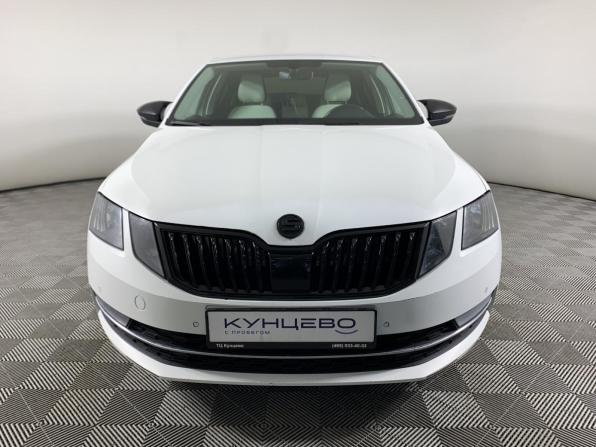 Skoda Octavia III (A7) Рестайлинг с пробегом 2019 года, цена 1 146 000 рублей, 279442 км, лифтбек, Автокод Объявления
