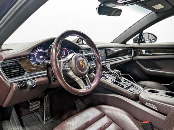 Porsche Panamera II с пробегом 2017 года, цена 5 990 000 рублей, 109000 км, лифтбек, Автокод Объявления