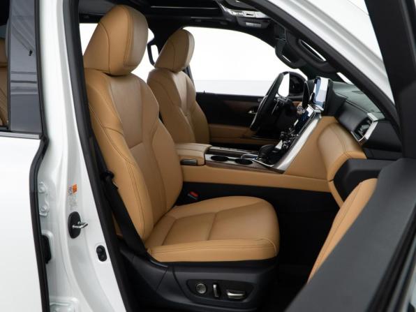 Lexus LX IV с пробегом 2025 года, цена 19 300 050 рублей, 23 км, внедорожник, Автокод Объявления