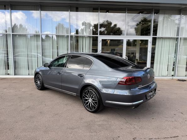 Volkswagen Passat B7 с пробегом 2012 года, цена 1 020 000 рублей, 317111 км, седан, Автокод Объявления