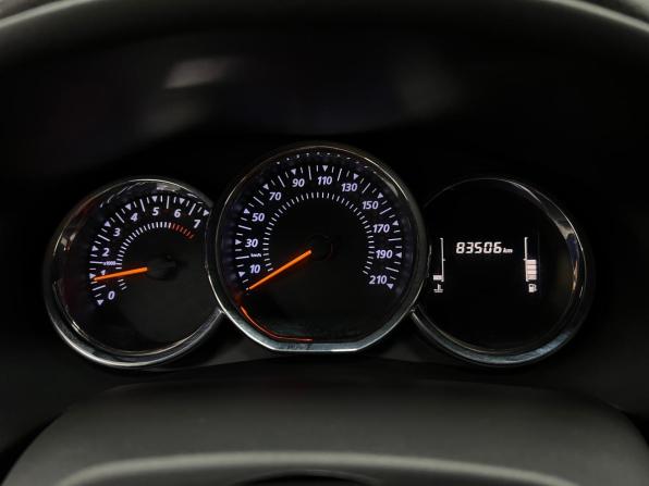 Renault Sandero II Рестайлинг с пробегом 2021 года, цена 1 240 000 рублей, 83000 км, хэтчбек, Автокод Объявления