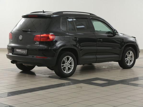 Volkswagen Tiguan I Рестайлинг с пробегом 2012 года, цена 916 000 рублей, 215000 км, внедорожник, Автокод Объявления