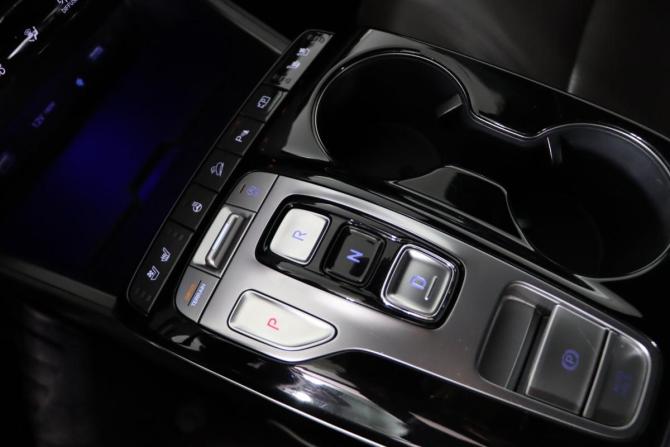 Hyundai Tucson IV Рестайлинг с пробегом 2023 года, цена 3 699 990 рублей, 67977 км, внедорожник, Автокод Объявления