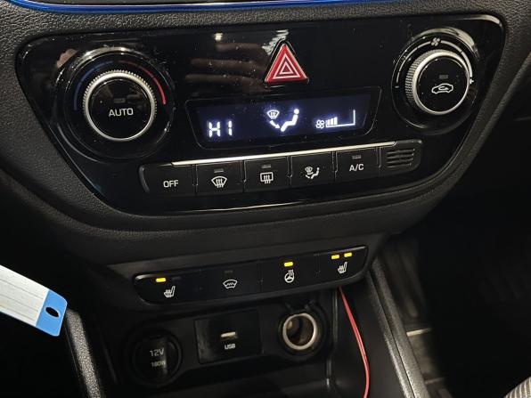 Hyundai Solaris II Рестайлинг с пробегом 2021 года, цена 860 000 рублей, 139005 км, седан, Автокод Объявления