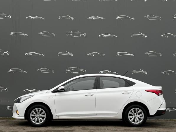 Hyundai Solaris II Рестайлинг с пробегом 2021 года, цена 1 532 400 рублей, 71558 км, седан, Автокод Объявления