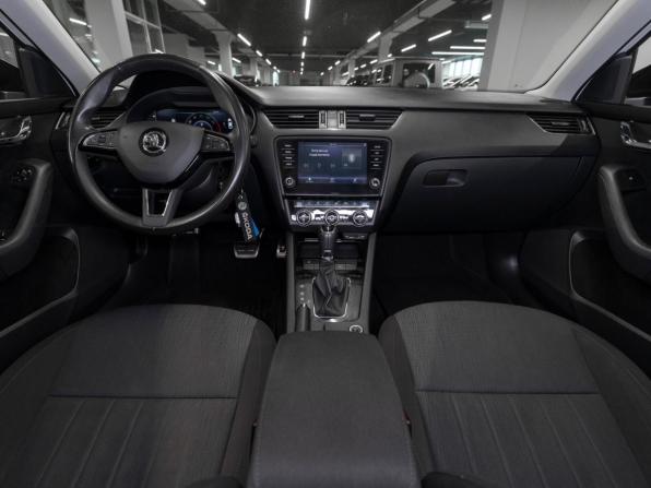 Skoda Octavia III (A7) Рестайлинг с пробегом 2017 года, цена 2 160 000 рублей, 72449 км, лифтбек, Автокод Объявления