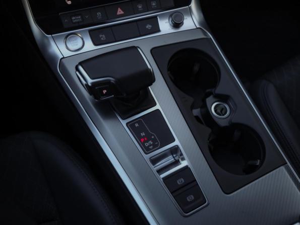 Audi A6 V (C8) с пробегом 2019 года, цена 3 899 000 рублей, 95388 км, универсал, Автокод Объявления