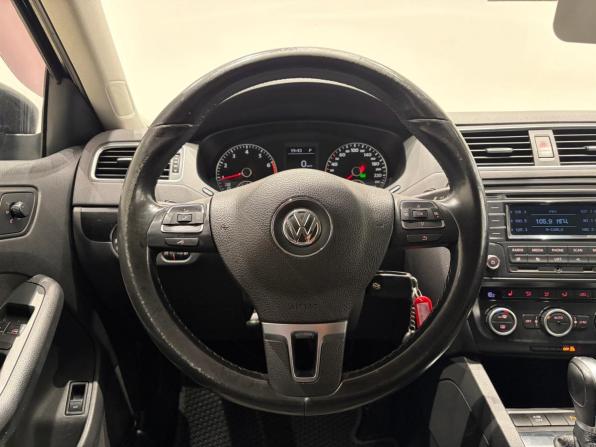 Volkswagen Jetta VI Рестайлинг с пробегом 2014 года, цена 949 000 рублей, 161492 км, седан, Автокод Объявления