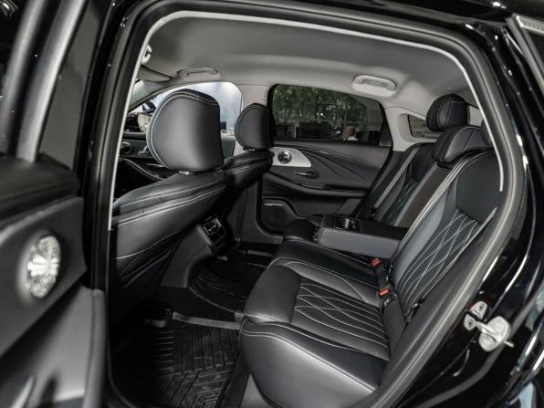 Chery Arrizo 8 с пробегом 2025 года, цена 3 275 000 рублей, 1 км, седан, Автокод Объявления