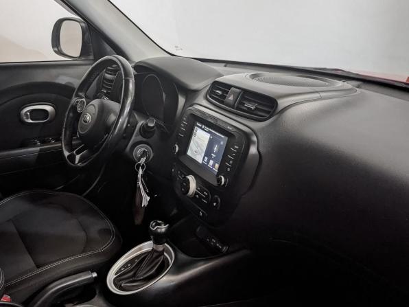 Kia Soul II Рестайлинг с пробегом 2018 года, цена 1 550 000 рублей, 165396 км, хэтчбек, Автокод Объявления