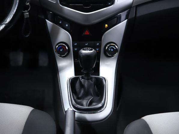 Chevrolet Cruze I Рестайлинг с пробегом 2012 года, цена 650 000 рублей, 155862 км, хэтчбек, Автокод Объявления