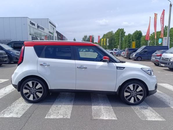 Kia Soul II Рестайлинг с пробегом 2018 года, цена 1 760 000 рублей, 112500 км, хэтчбек, Автокод Объявления