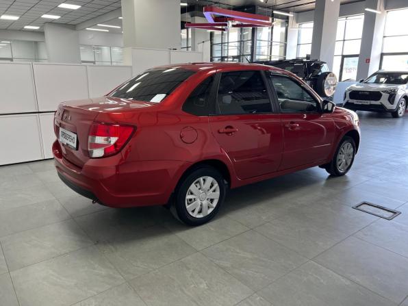 Lada (ВАЗ) Granta I Рестайлинг с пробегом 2022 года, цена 699 000 рублей, 56000 км, седан, Автокод Объявления