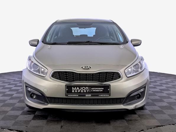 Kia Ceed II Рестайлинг с пробегом 2017 года, цена 1 300 000 рублей, 100294 км, хэтчбек, Автокод Объявления
