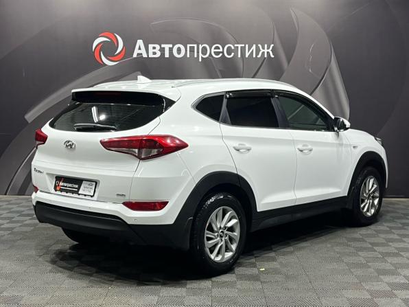 Hyundai Tucson III с пробегом 2018 года, цена 1 710 000 рублей, 211356 км, внедорожник, Автокод Объявления