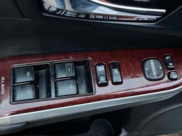 Toyota Camry VII (XV50) с пробегом 2013 года, цена 1 350 000 рублей, 299192 км, седан, Автокод Объявления