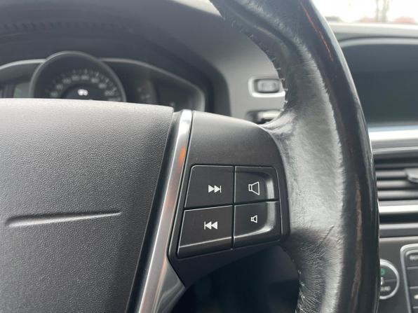 Volvo S60 II Рестайлинг с пробегом 2014 года, цена 1 079 000 рублей, 161600 км, седан, Автокод Объявления