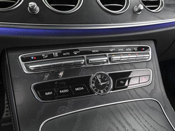 Mercedes-Benz E-Класс V (W213 S213 C238) с пробегом 2019 года, цена 3 098 000 рублей, 107979 км, седан, Автокод Объявления