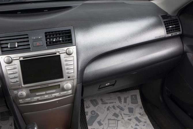 Toyota Camry VI (XV40) Рестайлинг с пробегом 2010 года, цена 1 109 000 рублей, 335236 км, седан, Автокод Объявления
