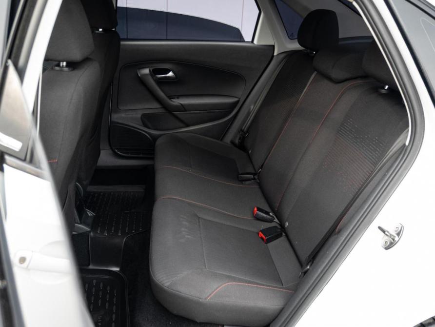 Volkswagen Polo V Рестайлинг Краснодар  - изображение 9