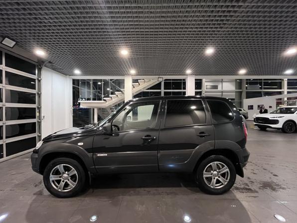 Chevrolet Niva I Рестайлинг с пробегом 2018 года, цена 750 000 рублей, 118691 км, внедорожник, Автокод Объявления