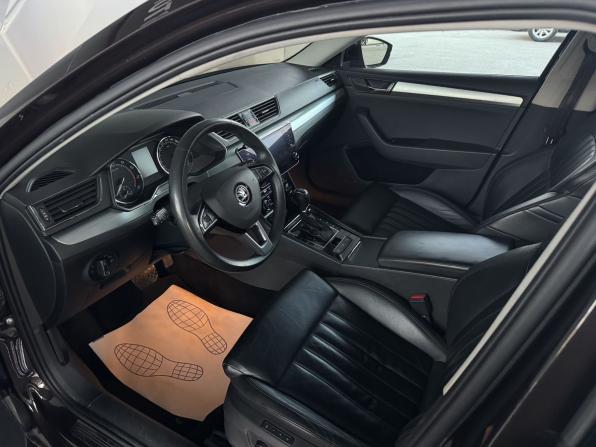 Skoda Superb III с пробегом 2017 года, цена 2 096 000 рублей, 122300 км, лифтбек, Автокод Объявления