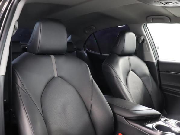 Toyota Camry VIII (XV70) Рестайлинг с пробегом 2021 года, цена 2 949 000 рублей, 92585 км, седан, Автокод Объявления