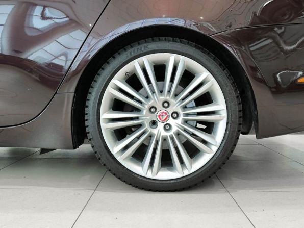 Jaguar XJ IV (X351) Рестайлинг с пробегом 2016 года, цена 2 250 000 рублей, 226313 км, седан, Автокод Объявления