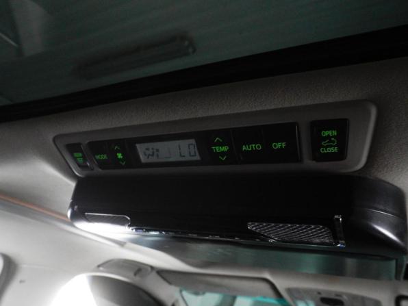 Toyota Vellfire I с пробегом 2008 года, цена 2 045 000 рублей, 328370 км, минивэн, Автокод Объявления