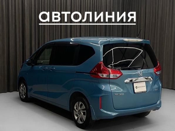 Honda Freed II с пробегом 2017 года, цена 1 350 000 рублей, 157575 км, компактвэн, Автокод Объявления