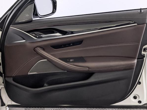 BMW 5 серии VII (G30/G31/G38) Рестайлинг с пробегом 2022 года, цена 5 250 000 рублей, 85500 км, седан, Автокод Объявления
