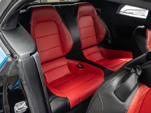 Ford Mustang VI Рестайлинг с пробегом 2022 года, цена 4 100 000 рублей, 32467 км, кабриолет, Автокод Объявления