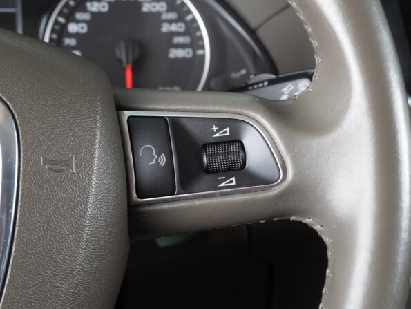 Audi Q5 I (8R) с пробегом 2012 года, цена 1 849 000 рублей, 120402 км, внедорожник, Автокод Объявления