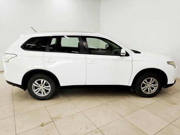 Mitsubishi Outlander III Рестайлинг с пробегом 2014 года, цена 1 407 000 рублей, 141176 км, внедорожник, Автокод Объявления
