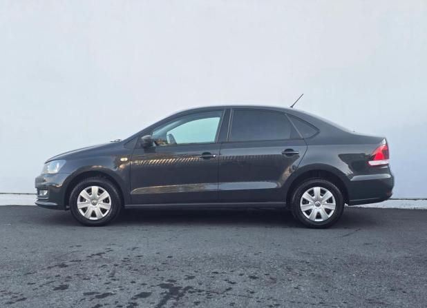 Volkswagen Polo V Рестайлинг с пробегом 2015 года, цена 999 000 рублей, 140000 км, седан, Автокод Объявления