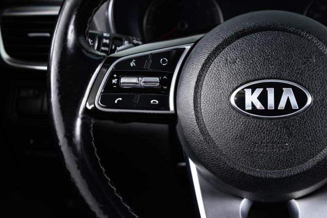 Kia Optima IV Рестайлинг с пробегом 2018 года, цена 2 149 000 рублей, 164600 км, седан, Автокод Объявления
