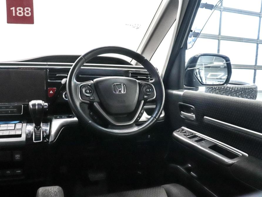 Honda Stepwgn V Рестайлинг Красноярск  - изображение 20