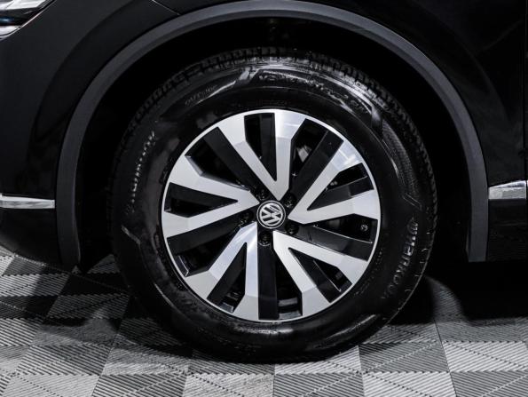 Volkswagen Touareg III с пробегом 2018 года, цена 4 900 000 рублей, 97500 км, внедорожник, Автокод Объявления