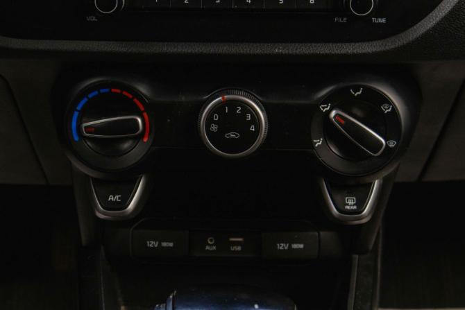 Kia Rio IV с пробегом 2018 года, цена 1 249 000 рублей, 80000 км, седан, Автокод Объявления