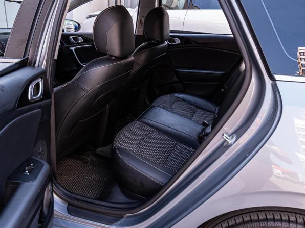 Kia Ceed III Рестайлинг с пробегом 2022 года, цена 2 220 000 рублей, 85949 км, универсал, Автокод Объявления