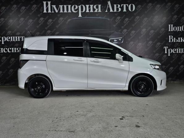 Honda Freed I Рестайлинг с пробегом 2014 года, цена 970 000 рублей, 166500 км, компактвэн, Автокод Объявления