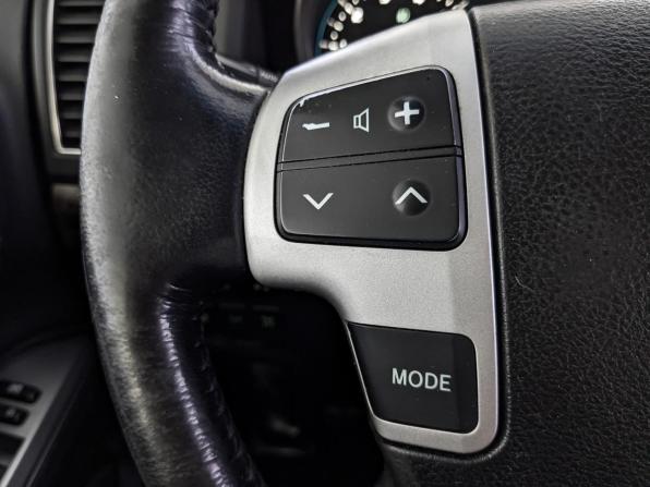 Toyota Land Cruiser 200 Series Рестайлинг 1 с пробегом 2012 года, цена 3 300 000 рублей, 291690 км, внедорожник, Автокод Объявления
