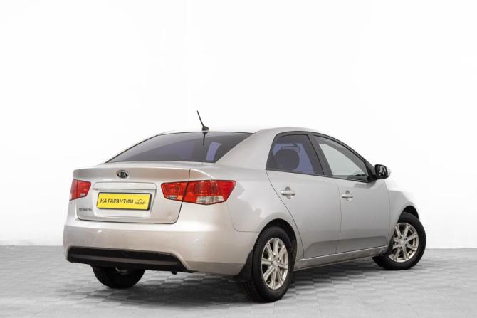 Kia Cerato II с пробегом 2010 года, цена 789 000 рублей, 124100 км, хэтчбек, Автокод Объявления