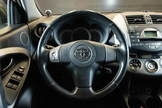 Toyota RAV4 III (XA30) с пробегом 2007 года, цена 1 369 000 рублей, 147116 км, внедорожник, Автокод Объявления