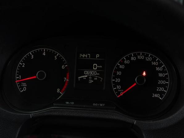 Volkswagen Polo V Рестайлинг с пробегом 2019 года, цена 1 309 000 рублей, 106900 км, седан, Автокод Объявления
