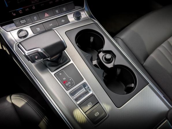 Audi A6 V (C8) с пробегом 2021 года, цена 3 650 000 рублей, 105387 км, седан, Автокод Объявления