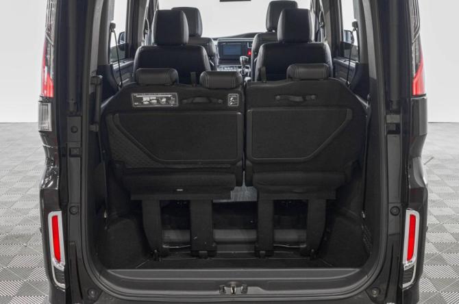 Honda Stepwgn V с пробегом 2015 года, цена 2 099 000 рублей, 94000 км, минивэн, Автокод Объявления
